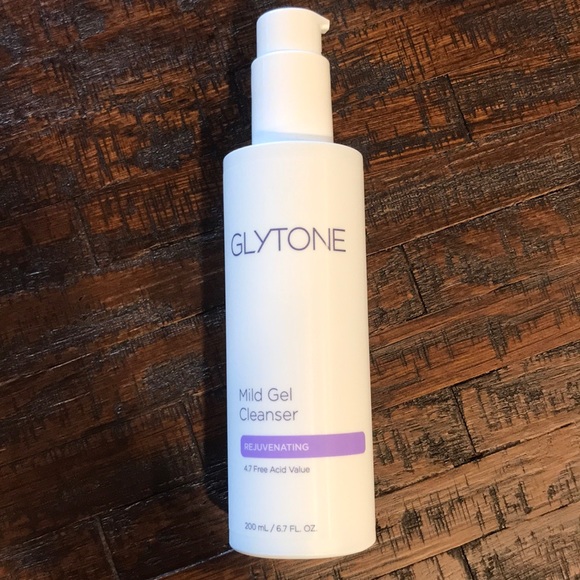 glytone mild gel cleanser